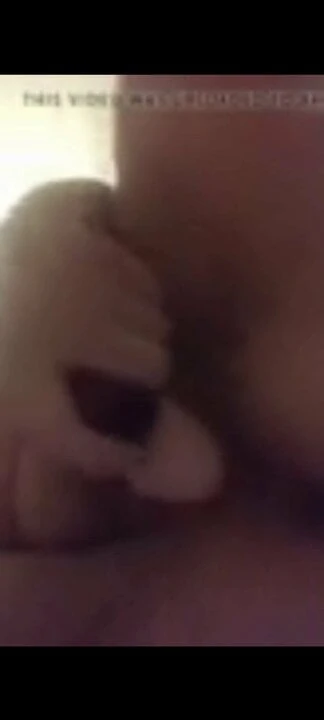 Bbw pounds pussy with vibrator