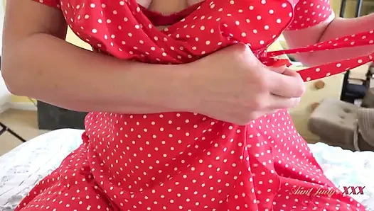 Bibitjudysxxx - julia north si tante seksi lagi bersih-bersih kamar