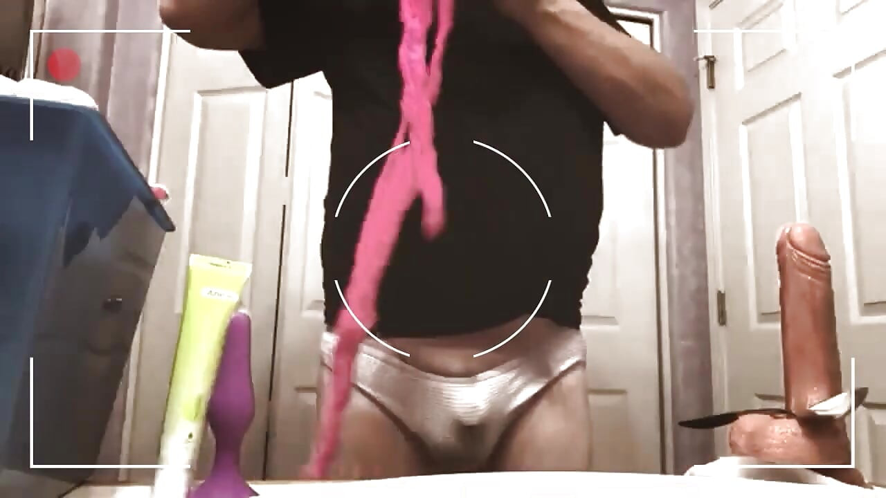 遇見抽搐的娘娘腔豬JOI，感受吸吮的需要