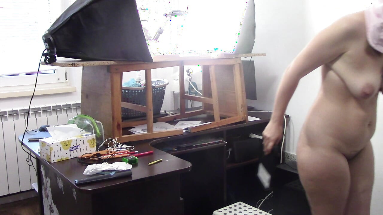 Sexy wife does housework naked. Brunette hairy pussy, big ass, big tits. Sexy mom massages herself on vibrator.