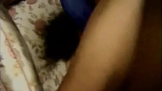 Büyük memeli esmer orta yaşlı seksi kadın büyük zenci yarağıyla sikişiyor