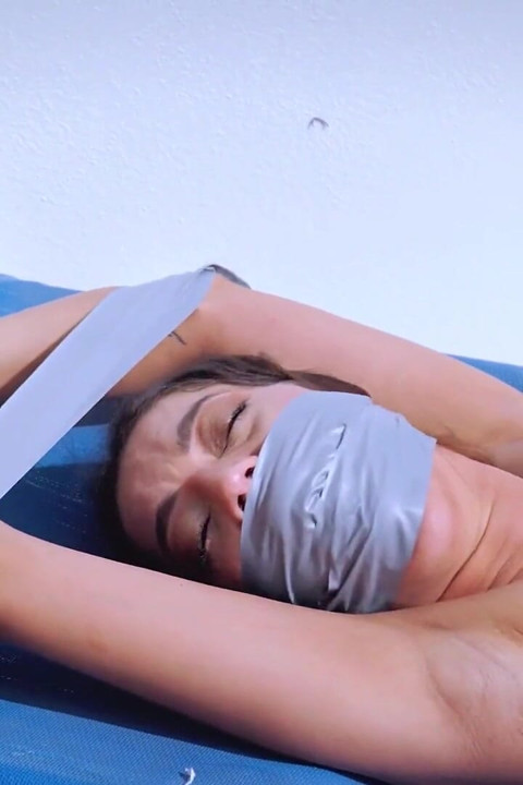Latina x Lolla x Lana gravada lésbica traição hd