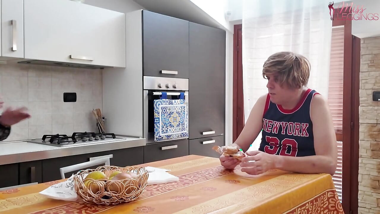 Hot Stepaunt Seduces and Excites the Virgin Stepnephew by Enjoying and Sucking an Ice Cream