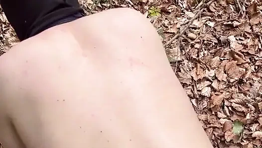 Demütigung im Wald...