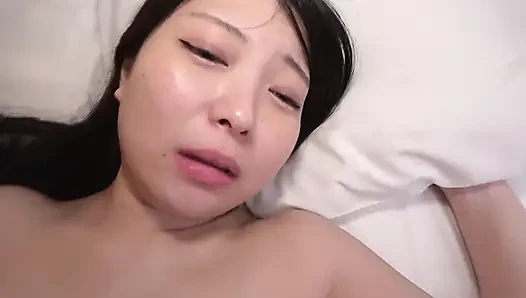 Part 1 "I don't want to betray my boyfriend..."Timing method () SEX with Koharu (26), a small animal office lady who will be newly married next month!