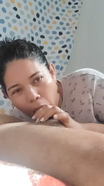 עקבו אחריי ואראה לכם את החלק האהוב עליי | קליפ 1