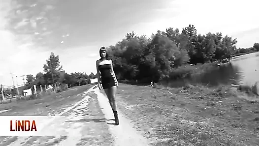 Açık havada azdırma ve linda ve bir yarakla sadece anal