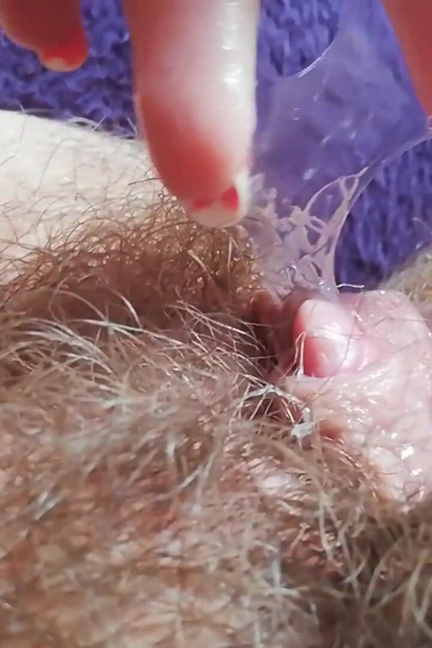 大阴蒂激烈高潮的极端特写刺激阴蒂