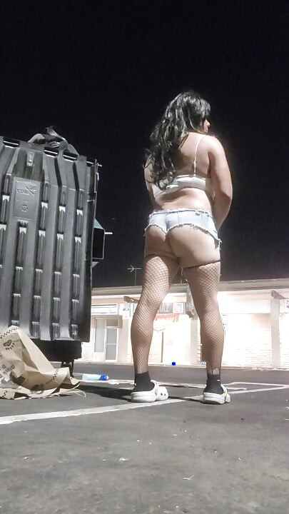 Crossdress Sissy slut public