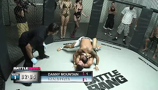 Azgın kaltak sikiş deliğinin güçlü ve şişmiş amcığı spermle dolu görünüyor