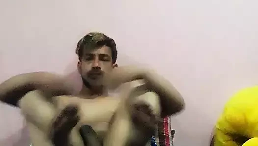 Chain porn video – indian boy masturbating