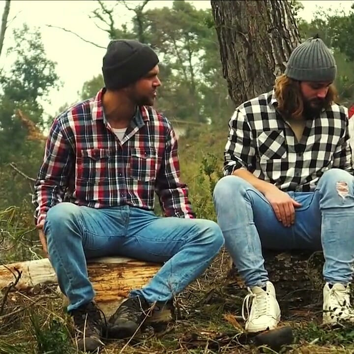 Camping and Mulching of Bearded Males