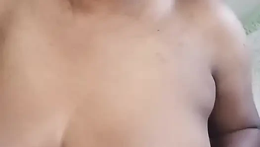 Mollige, geile mutter