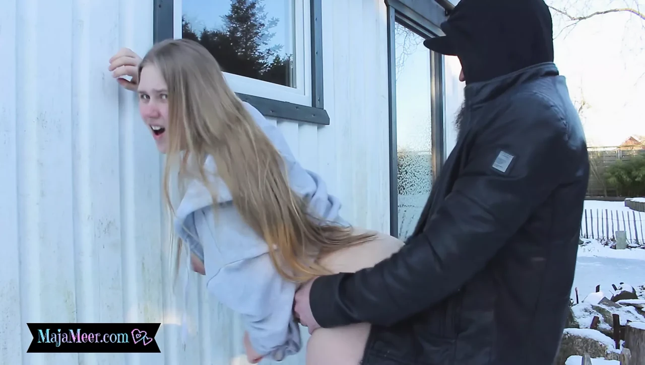Outdoor winter fucking with curvy teen Maja