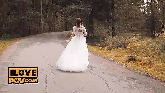 Bakış açısı - lüks kız düğününden kaçtıktan sonra bir yabancıyla sikişiyor