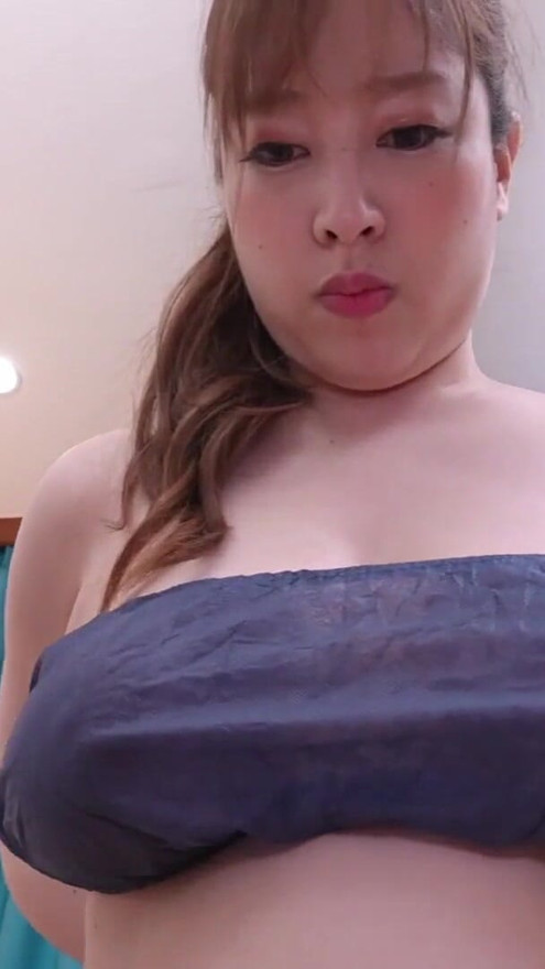 Chinamin's G-Cup Boob Show! 97 cm | Clip 1