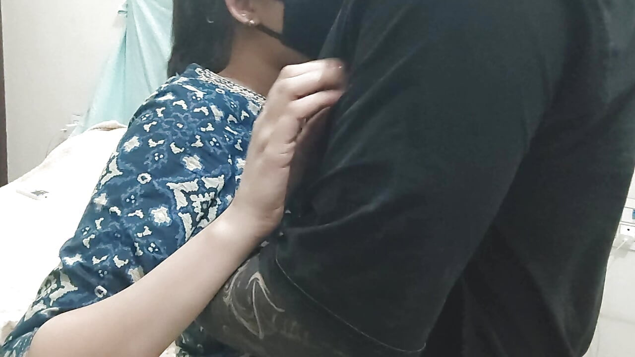 Dost ki wife ko ghar par akele choda