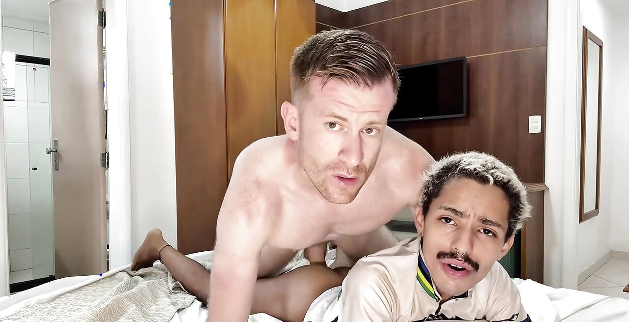 Raw Fun with the Sexy French Tourist Visiting Rio
