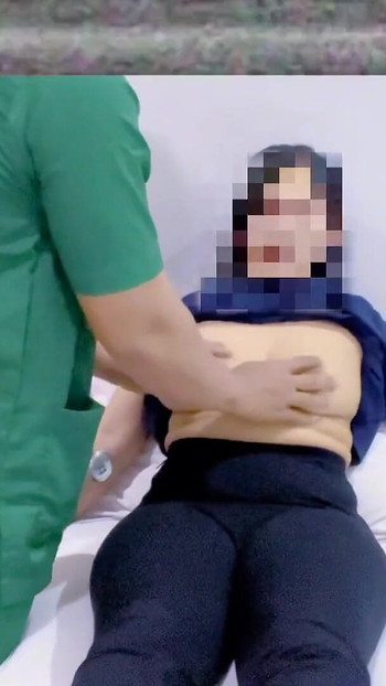 Mesti lihat detik dari "Berunding dengan doktor kerana payudara sering dikongkek dan dikelirukan tetapi sebaliknya entot dalam"