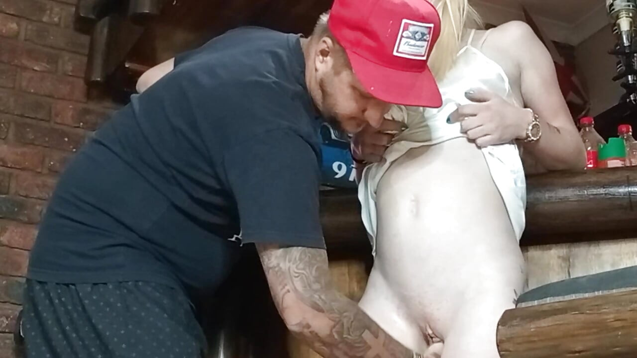 Fingering My Stepsister