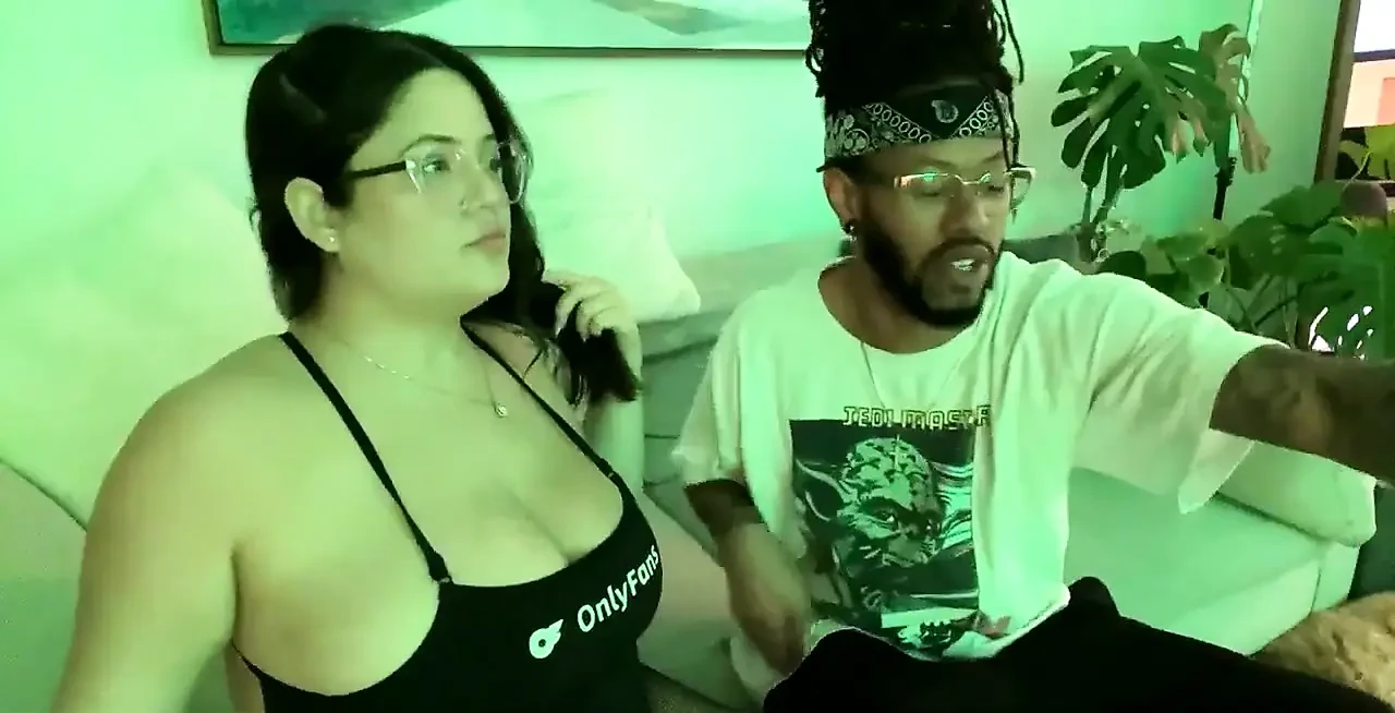 Live Stream with Dani Valentina