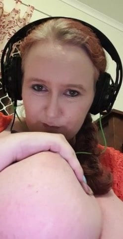 Boob playing online