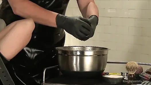 Эротическое бритье - как сделать киску твоего партнера менее раком