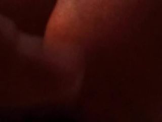 Жена-толстушка трахает пальцами анал с лизанием Wildwood в Нью-Йорке, Пасха 2017