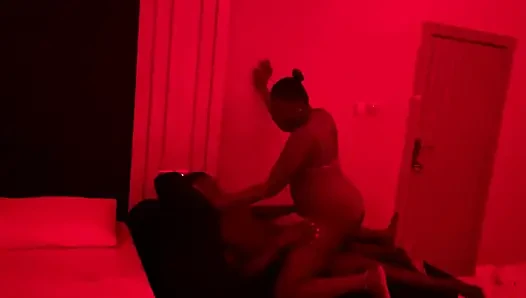 Полуночное занятия любовью