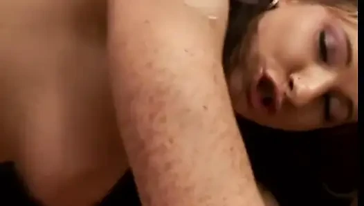 Chubby dude nails hottie's fat cunt