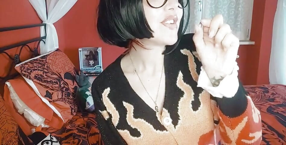 Această uriașă este foarte frumoasă și sadică, imposibil de rezistat