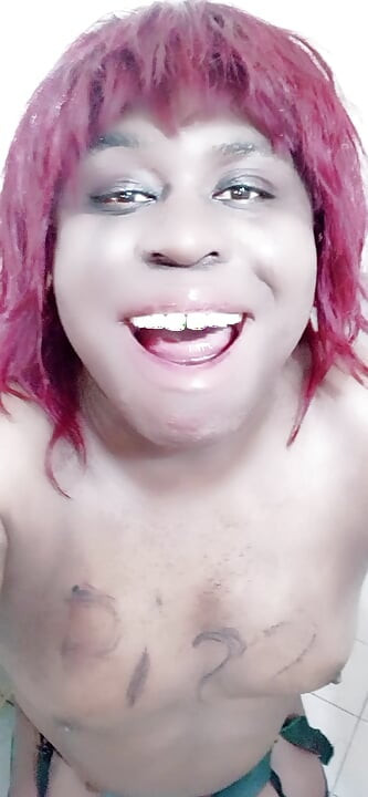 Anoniema Rose - Too much strong piss