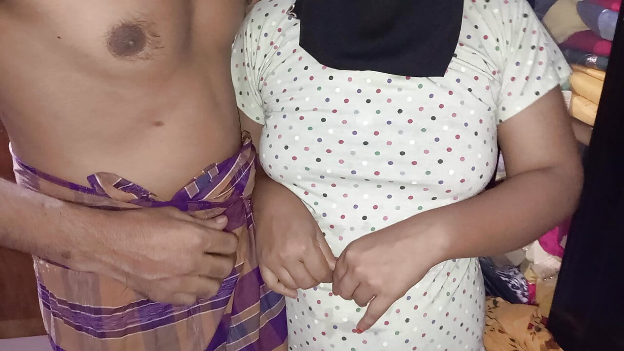 Pertama kali berkongkek dengan abang ipar. Video Seks Audio Bangla.