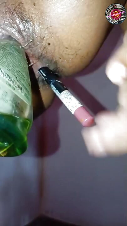 Žena sa velikim sisama iz Šri Lanke