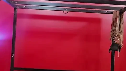 Dominafire köleyi sikiyor ve sopalıyor