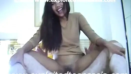 Özel Filipinli amatör Martha göt dilliyor, kalp şekli göt yapıyor, çoklu pozisyonlarda sikiliyor, büyük yüze boşalma, gerçek bebek