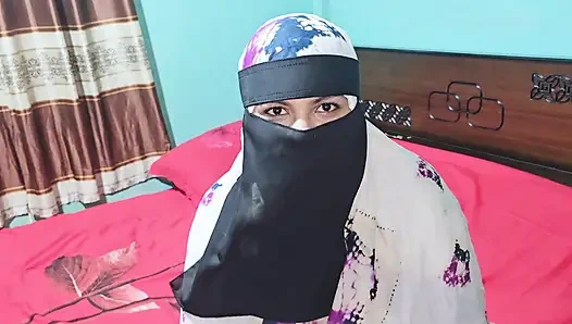 Aunty gave me her pink pussy to fuck, oops