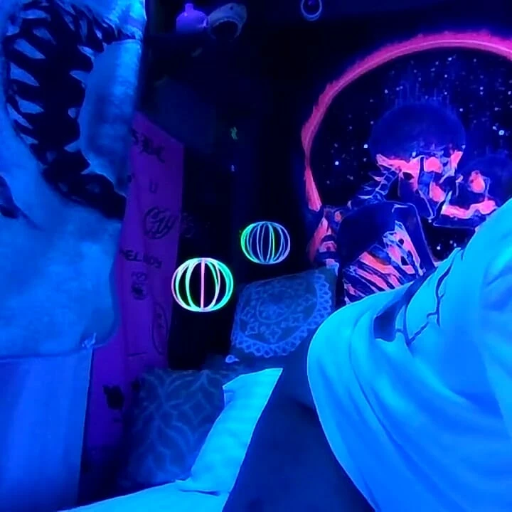 I Play with Myself and Some Body Paint for My First Video