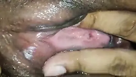 indian girl masterbating wet pussy