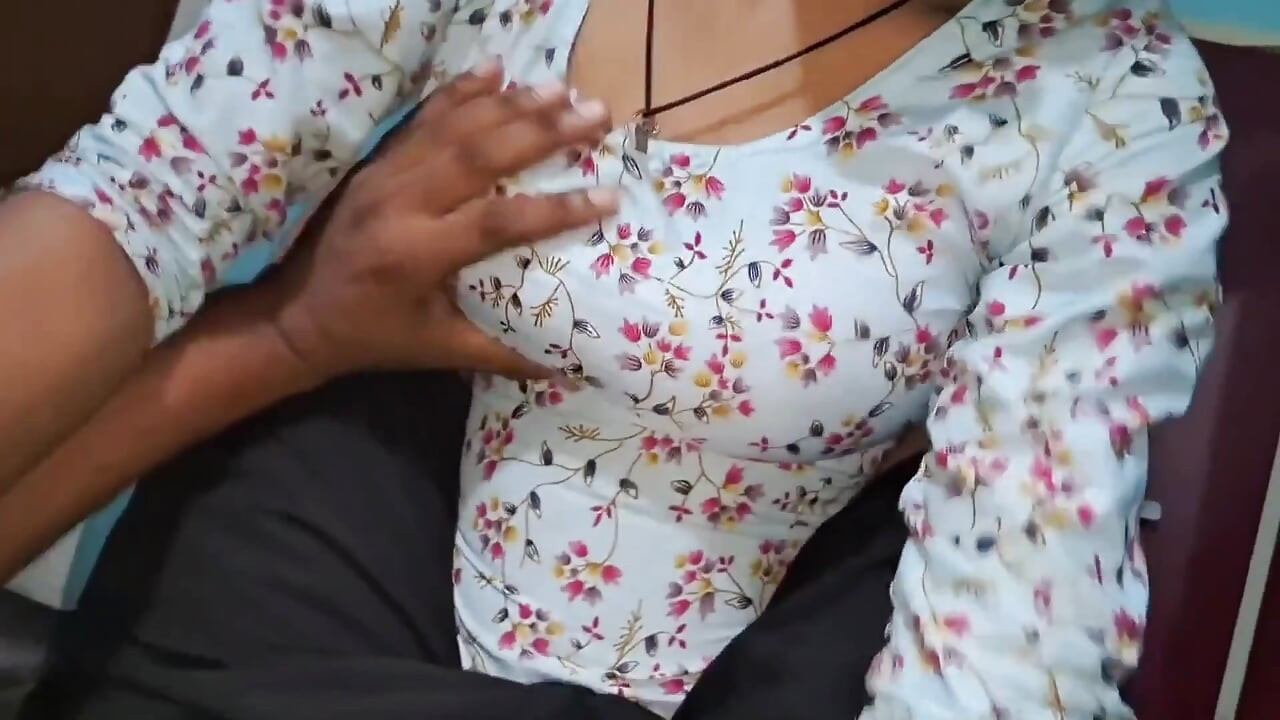 Kavya Sucking Big Indian Dick Till Cum in Mouth Hindi Blowjob Cum in Mouth