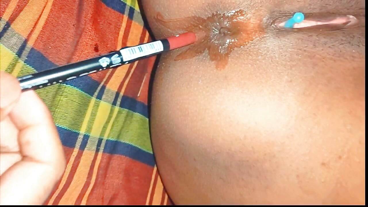 Forbudt college-kyss ender med deepthroat cum blast