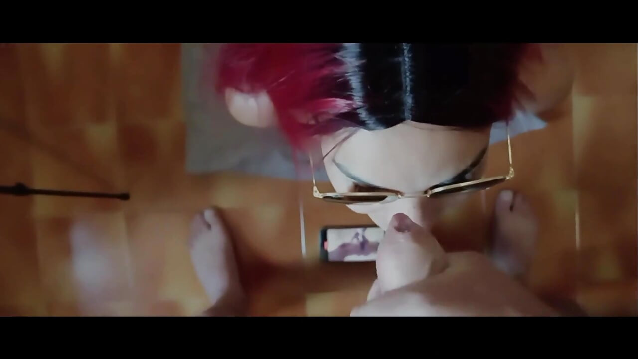 MILF Blowjob with Sunglasses and Cum on Face