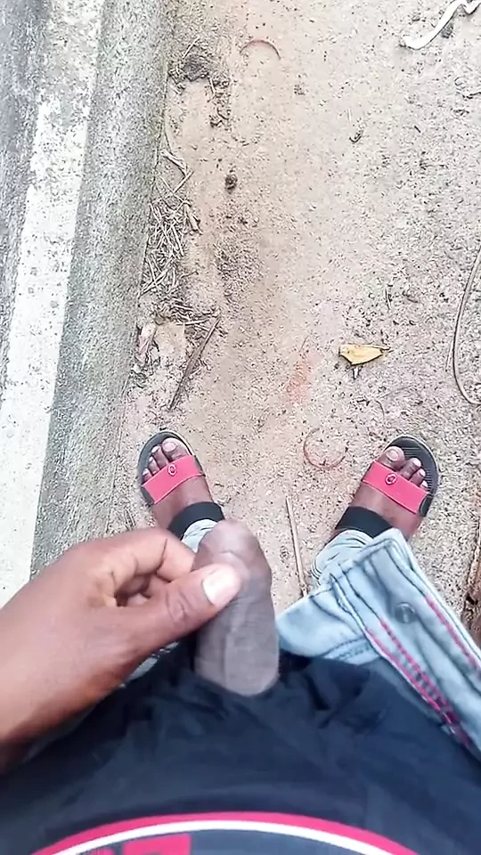 Chodne ka mn kr rha hai
