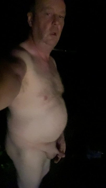 ROADSIDE WANK N PISS