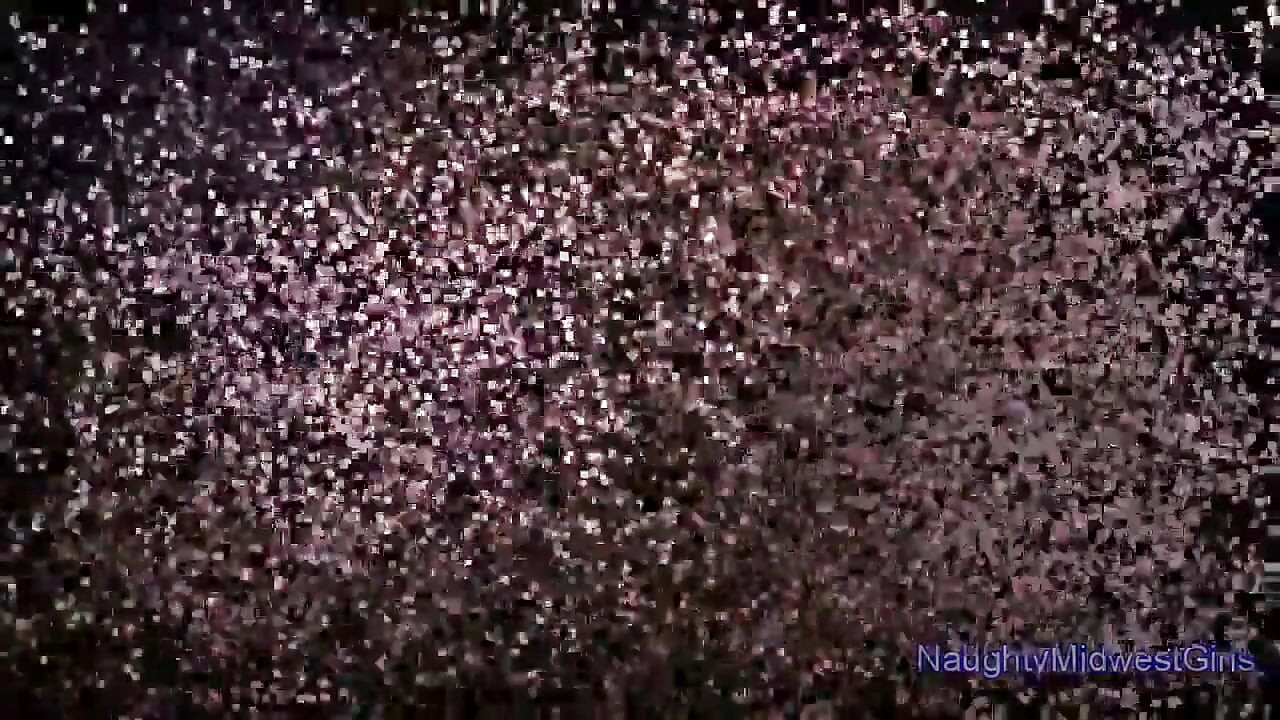 Ariel Snow - Δύο γέρικα πούτσια μία δουλειά