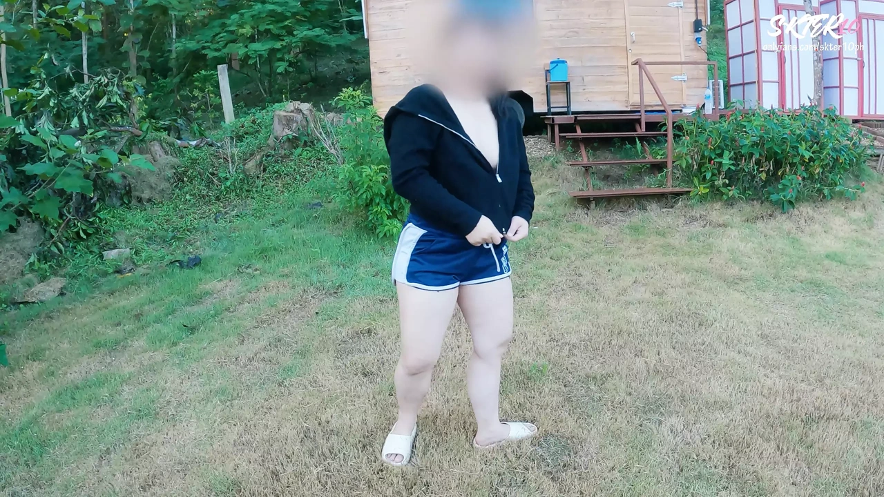 Real THAI Couple Public GIRL Holiday with buffet food