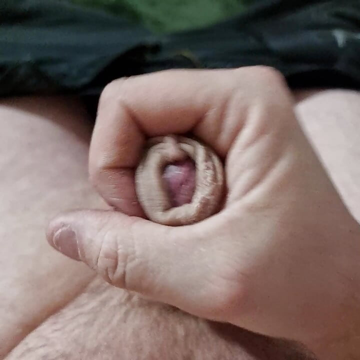 Male wanking no cum