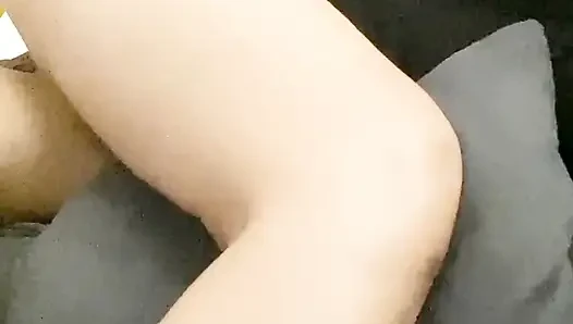Sexy pinay fickbuddy wird zerstört und nimmt sperma in ihren mund