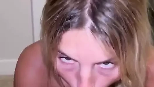 Messy Facial porn video – Slutty Teen Get a Messy Facial!