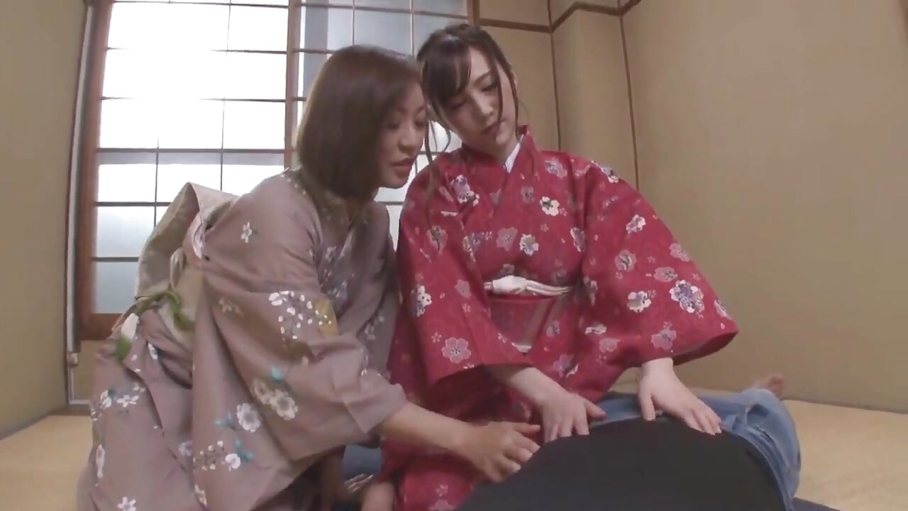 Fantastiske sexede skønheder med Mika Sumire og Hitomi